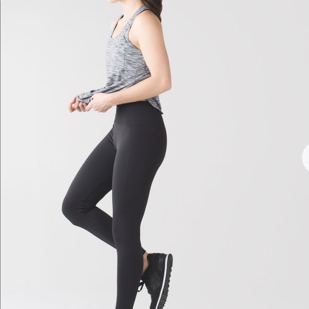 Lululemon flow and go tight